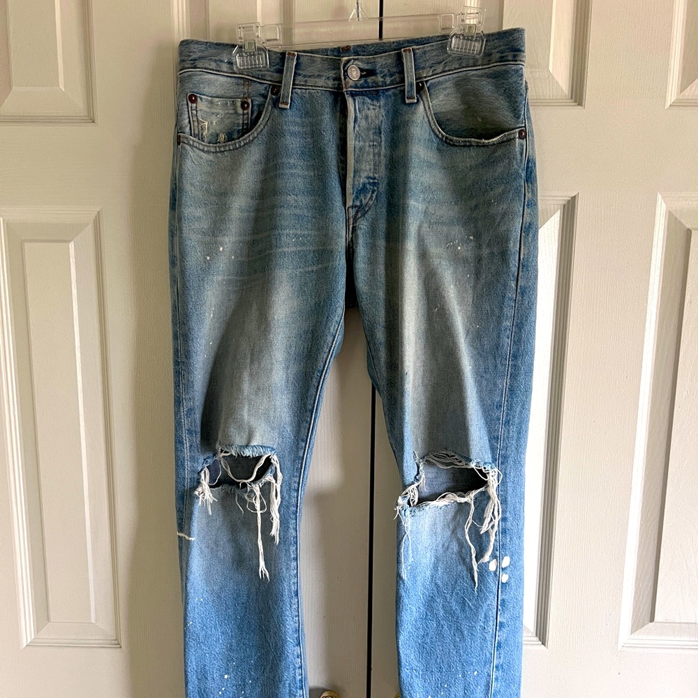 Levi’s 501, Pre-Distressed White Oak Cone Selvage Denim, 28 (Fits 31)